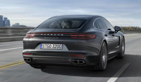 PORSCHE PANAMERA 2017