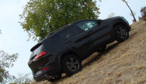 PRUEBA JEEP CHEROKEE 75 ANIVERSARIO