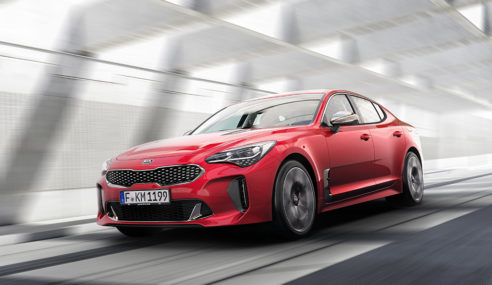 KIA Stinger, finalista del COTY 2018