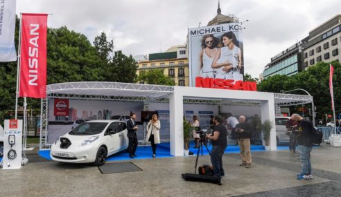 Nissan muestra sus vehículos eléctricos en el VEM2017