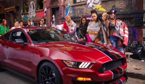 Ford Mustang protagonista con Little Mix