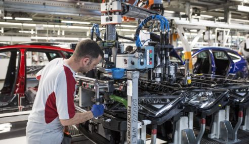 SEAT contratará a 150 trabajadores en la planta de Martorell