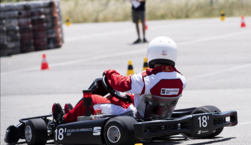 Un equipo de alumnos de la Escuela de Aprendices de SEAT ha diseñado, construido y desarrollado, un kart eléctrico