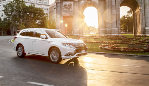 Mitsubishi Outlander PHEV, por cuarto año consecutivo, híbrido enchufable más vendido