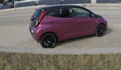 Toyota Aygo x-cite Magenta en estomesuena de rne