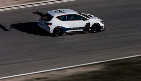 CUPRA e-Racer galardonado en los German Design Awards