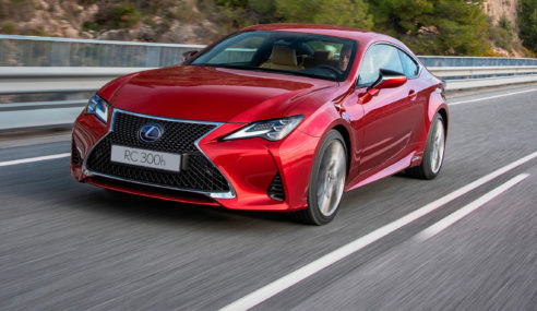 Lexus RC 300h, ya disponible en los concesionarios