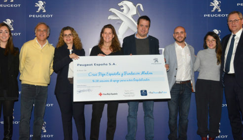 Peugeot con sus Revisiones solidarias ayuda a muchos niños