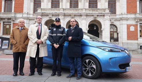 Renault entrega un ZOE a la Policía Municipal de Valladolid