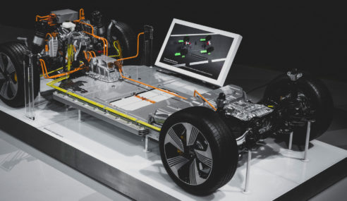 AUDI une Hardware y Software