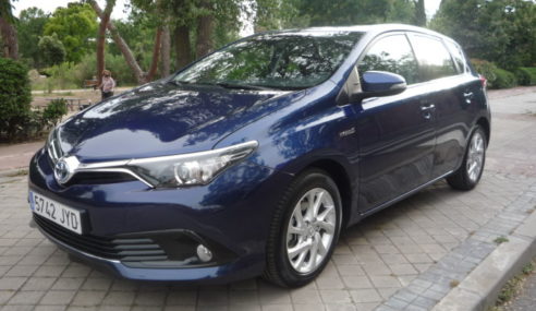 Toyota Auris Hybrid 140 Active (IVA deducible)