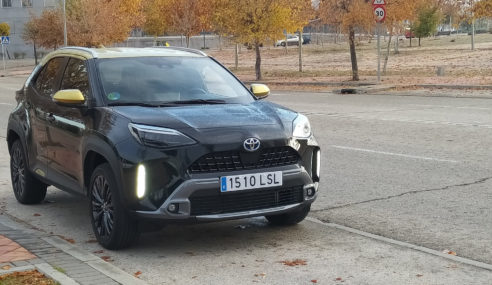 Toyota Yaris Cross Electric Hybrid, World Urban Car 2022