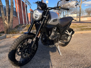 Macbor Eight Mile Scrambler Naked Gil Urbana Y Campera